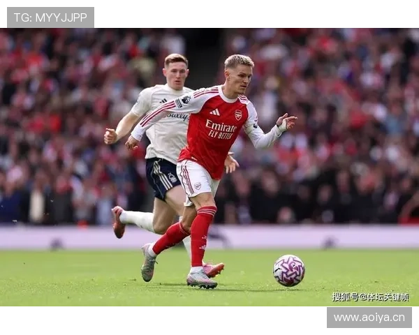 厄德高在顶级中场竞争中的地位争夺分析