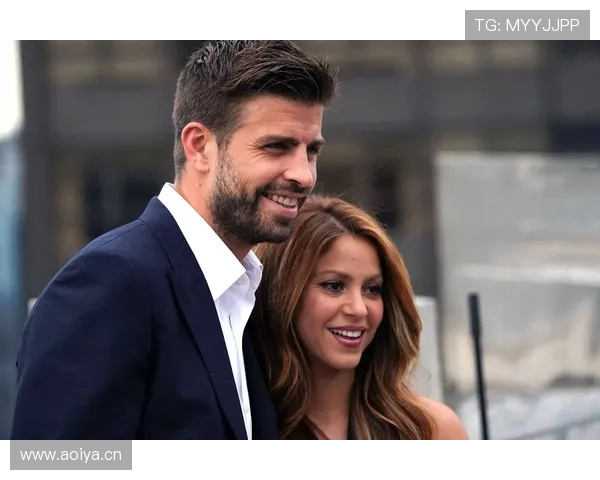 皮克又换豪宅了，这次院子大得能组织世界杯球队聚会？